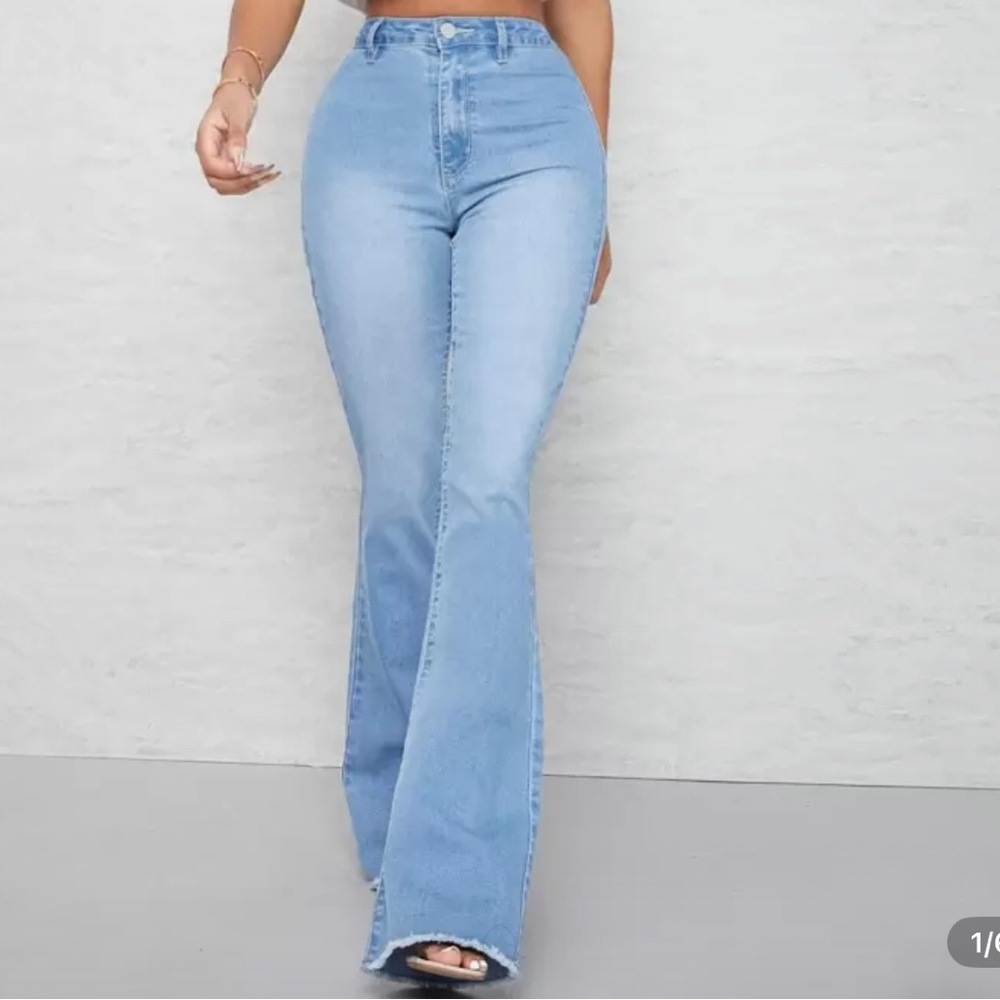 SHEIN Light Blue Flare Wide Leg Jeans